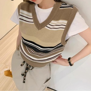 Knitted V-neck sleeveless vest 2416