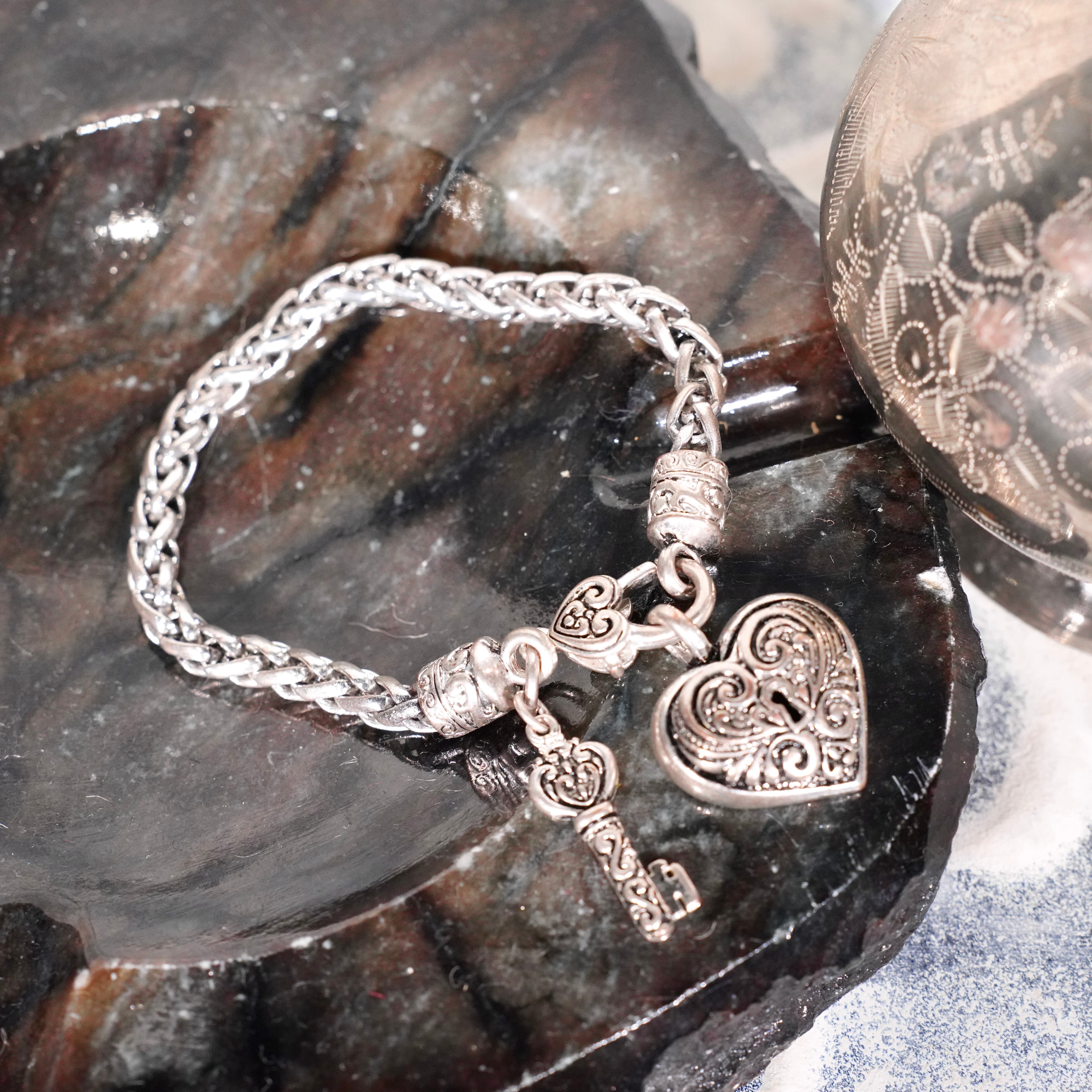 希少　ヴィンテージ　ブレスレット　アンティーク　アメリカ　ユーロ　925 USA VINTAGE HEART KEY DESIGN CHAIN BRACELET/アメリカ古着ハート鍵