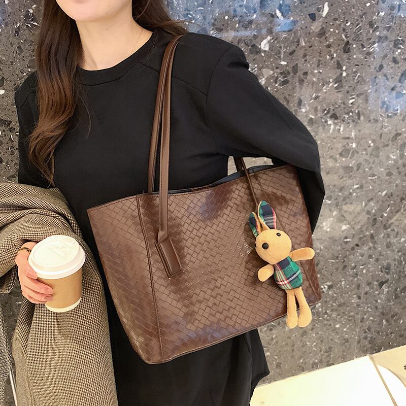 レディース大容量バッグレディースバッグ2020秋冬新流行ファッションオールマッチショルダーバッグネットレッドトートバッグ Tiancai_Wing_Bag54968212243