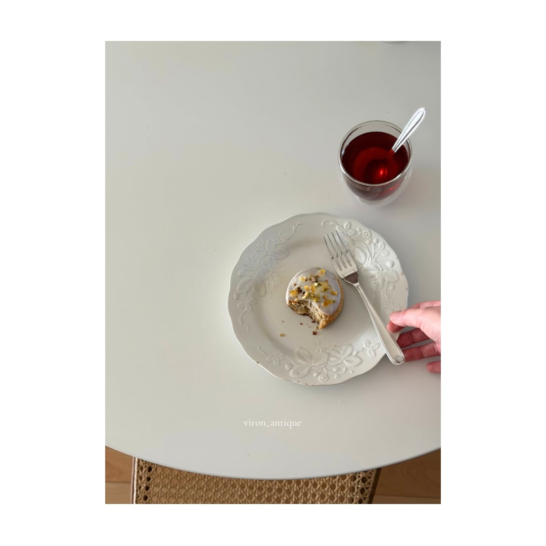 クレイユモントロー バルボティーヌの苺皿 FRAISE レリーフプレート クレイユモントロー バルボティーヌの苺皿 FRAISE レリーフプレート