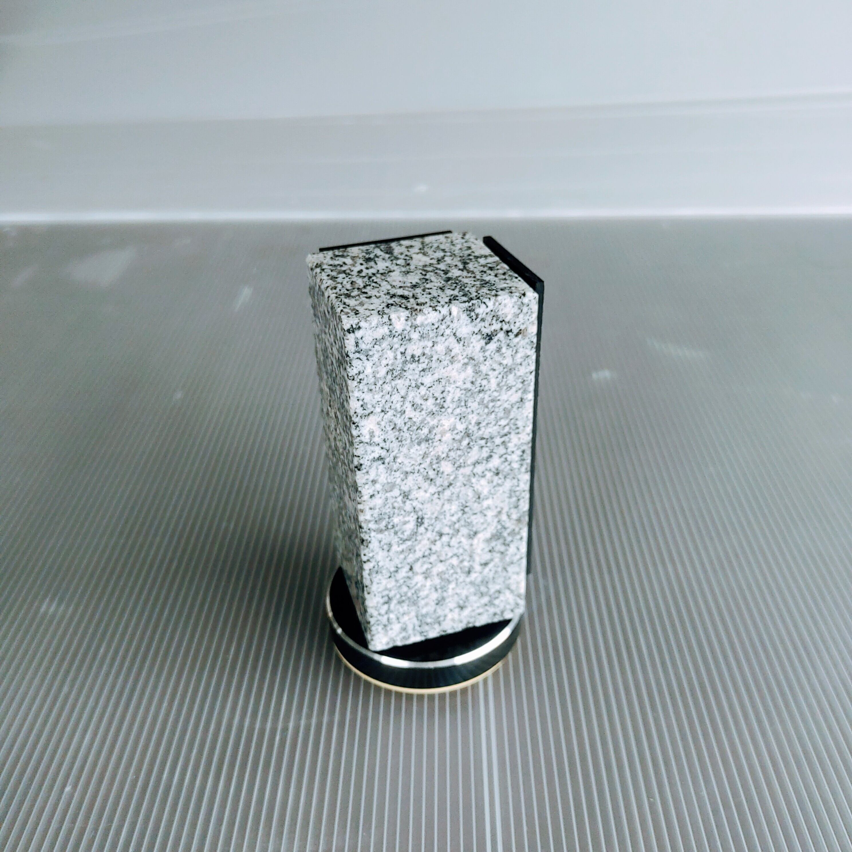 回転位牌　４人用悠想天回　4R50A白　２名様分