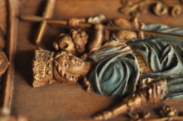 扶助者聖母マリア像レリーフ