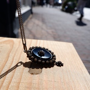 Black pendant 銀のネックレス (reis-22)