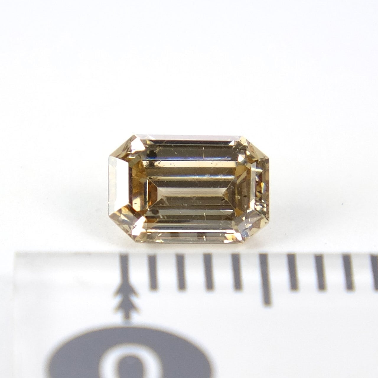 ブラウンダイヤモンド（エメラルドカット）0.580ct | atelier-N2