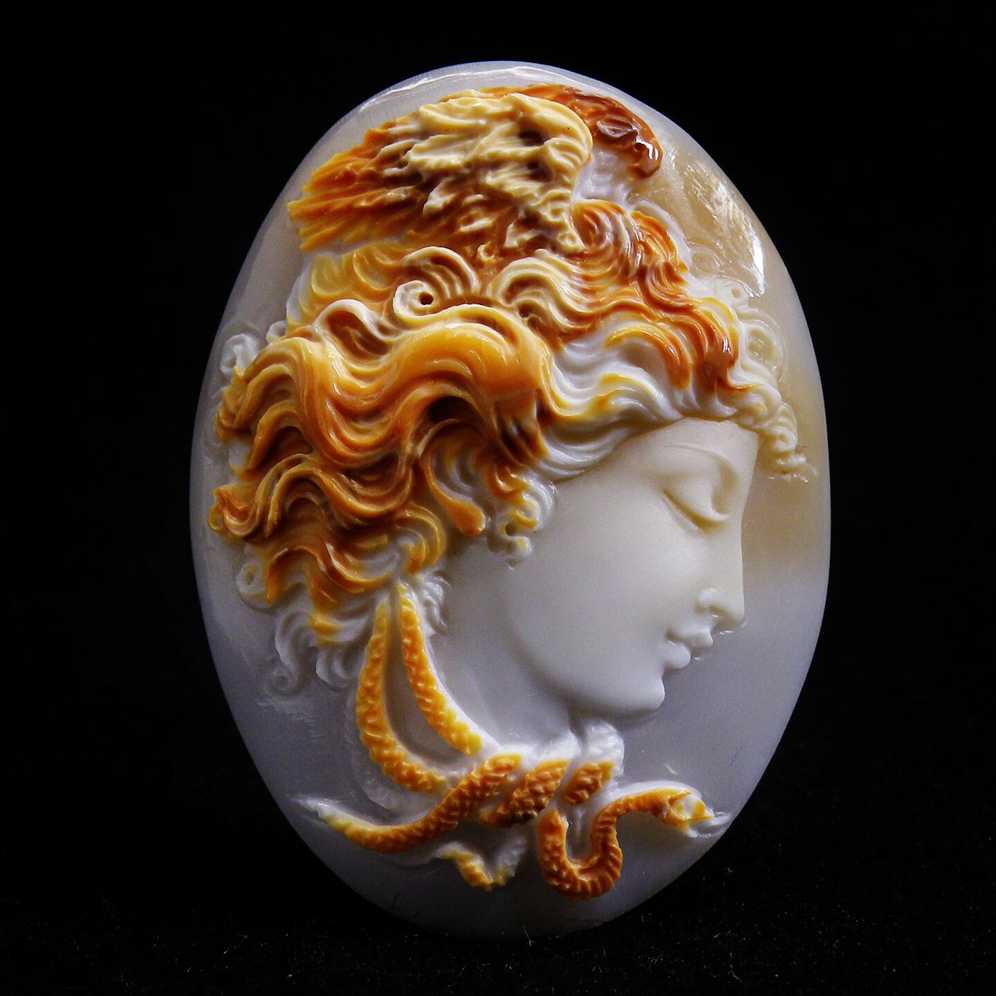 ジュゼッペ・テゾリエーレ作 三層良品 ”メデューサ” | Cameo Erynceleblas