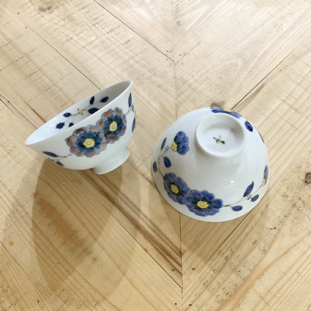 28青色花柄陶磁器茶碗2個セット 28青色花柄陶磁器茶碗2個セット 28青色