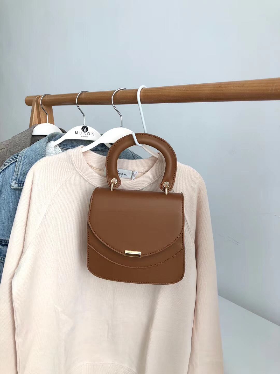 フラップミニバッグ