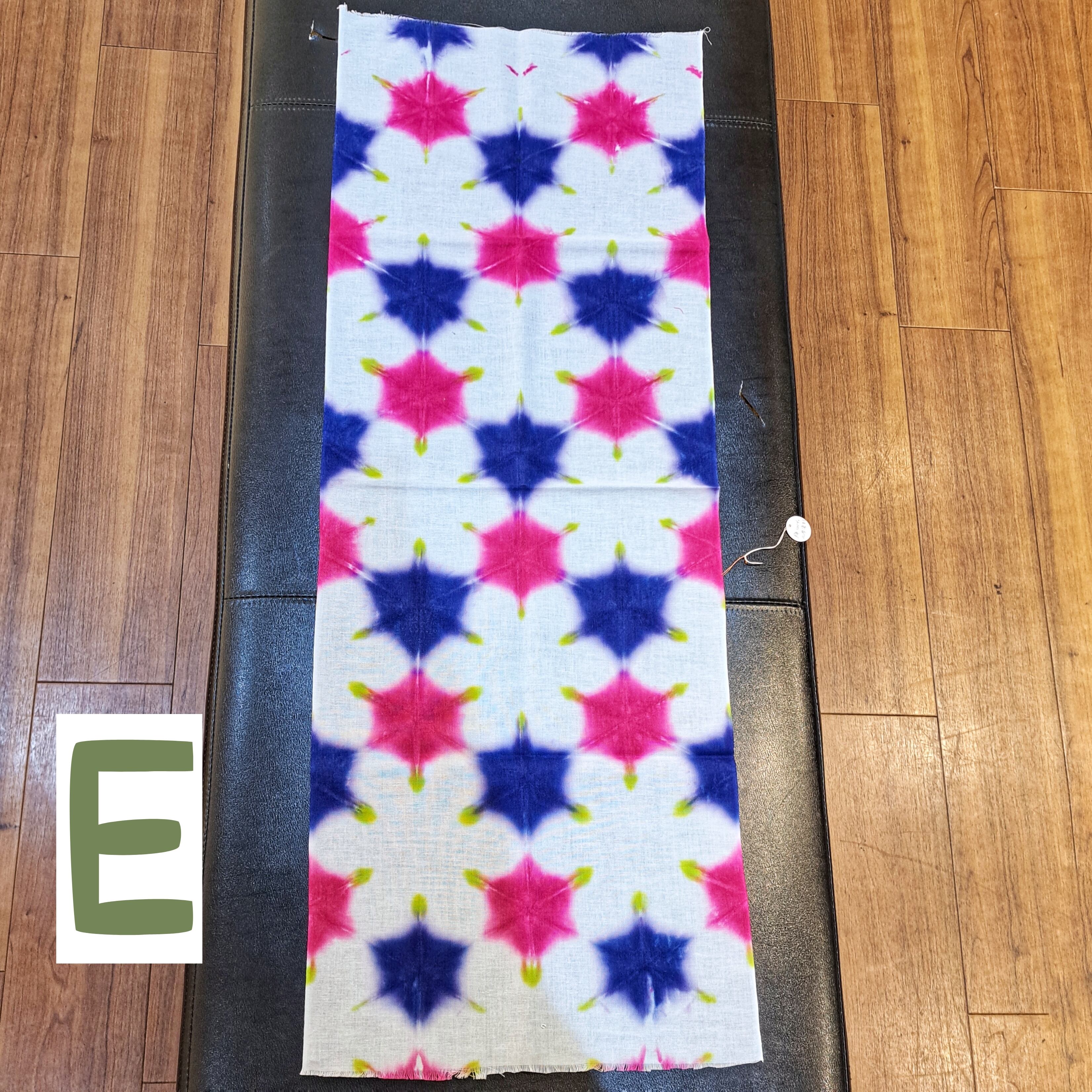 送料込・あなただけの一枚】雪花絞り手染め日本手ぬぐいーストール 
