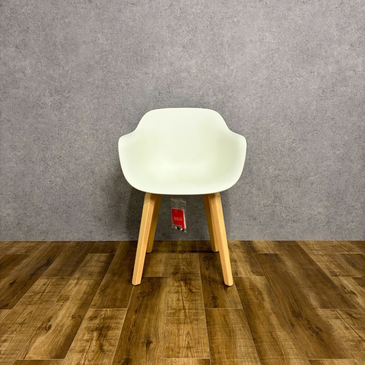 MAGIS SUBSTANCE armchair plywood legs SD5020 natural × white 1735C マジス サブスタンス アームチェア プライウッド レッグス ナチュラル × ホワイト デザイナーズ家具 保証あり【未使用品】【250サイズ】
