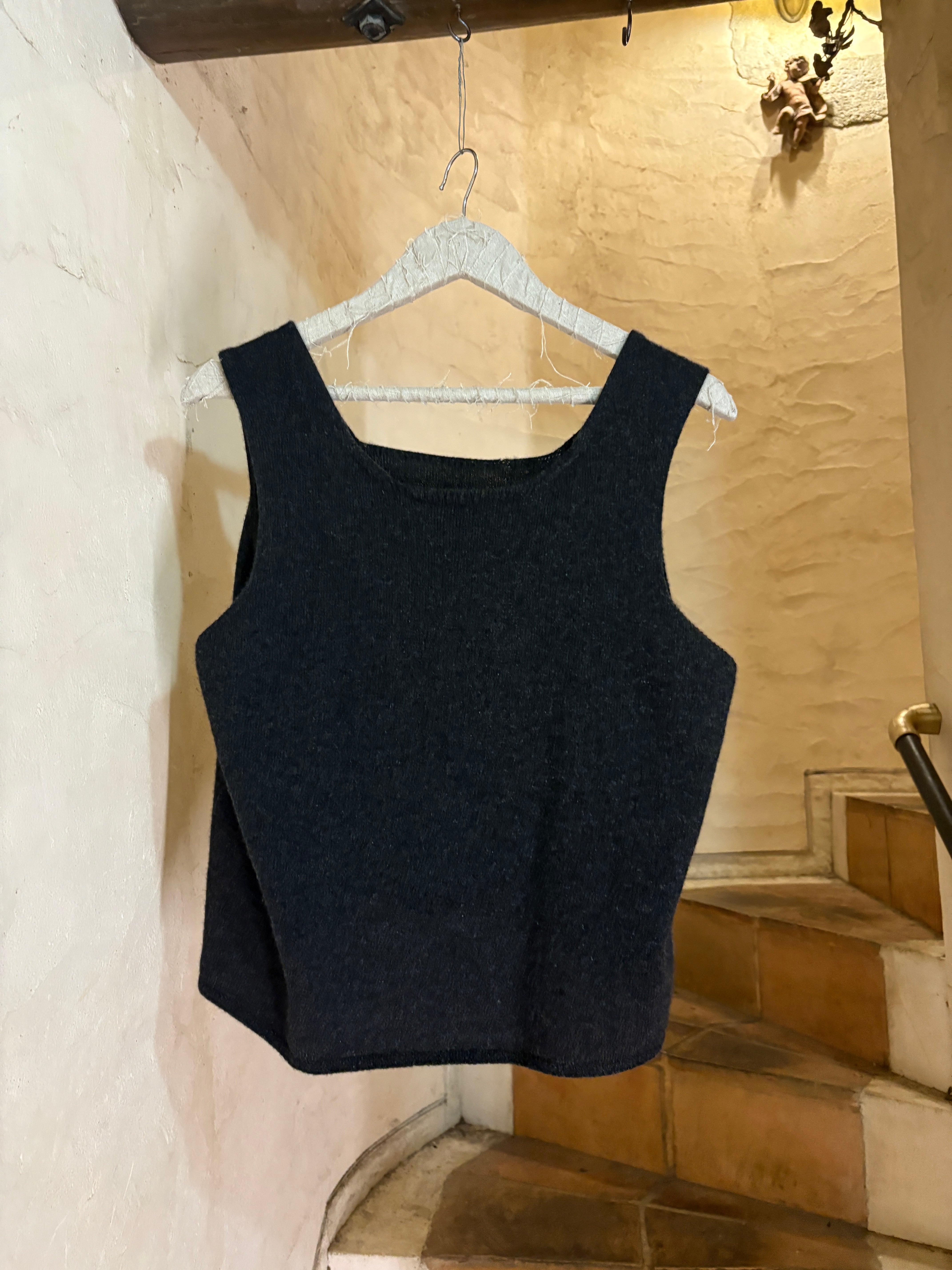 VLAS BLOMME | PURE CASHMERE 2-WAY SLEEVELESS PULLOVER