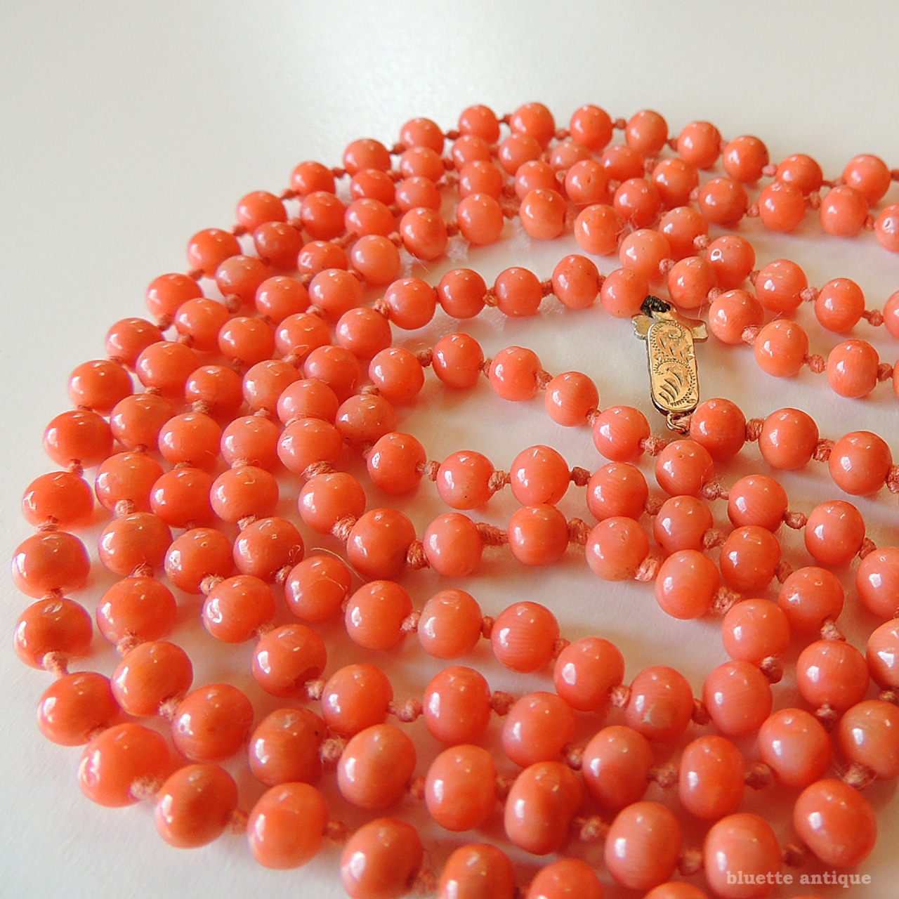 英国アンティークジュエリー 9ctゴールド コーラル ロングネックレス(ソーティングメモ付)