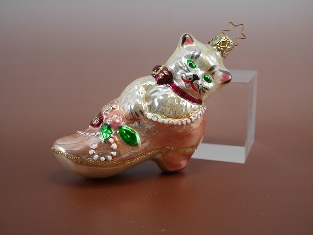 クリスマスオーナメント　靴に入ったネコ　Cat in a Shoe　INGE Glas