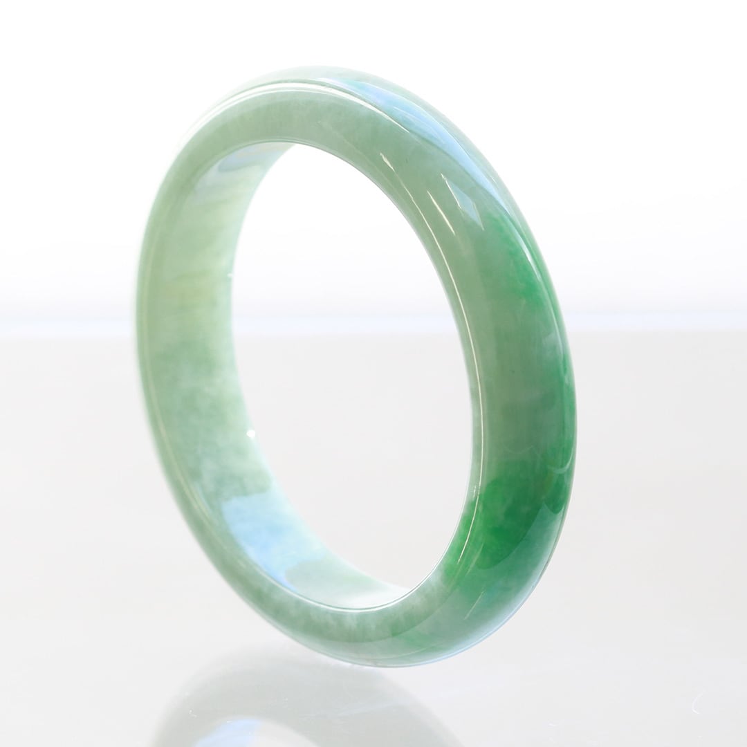 ププ　A貨翡翠　バングル　63㎜ 内径 約53mmx48mm 】楕円形 バングル gui fei/ green A貨翡翠