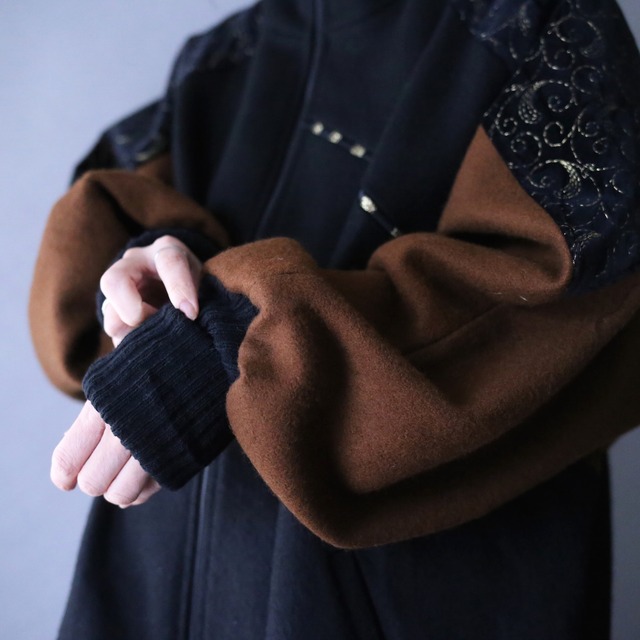 "刺繍" shoulder and switching design high-neck zip-up dolman sleeve wool coat