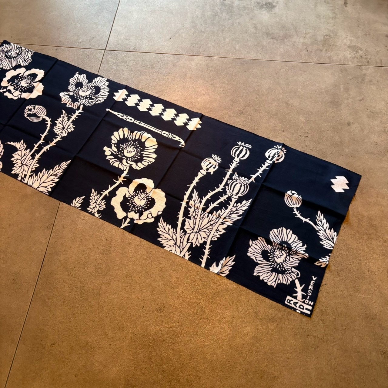 TENUGUI VERSION 伝統工芸 手ぬぐい 悪の華 NAVY BLACK