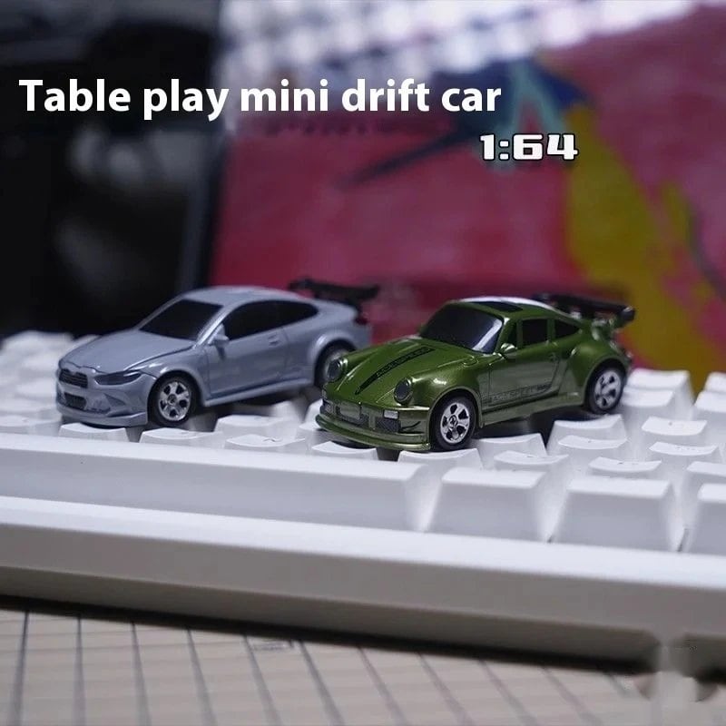 2025年 新型RCカー 1/64 ドリフト デスクトップラジコン 2.4G 軽