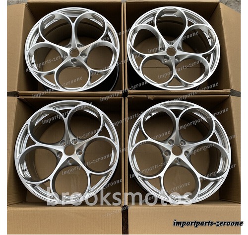 アルファロメオステルビオ 20インチハイパーシルバーフルホイール 20x8.5 4本セット -BRN-11885