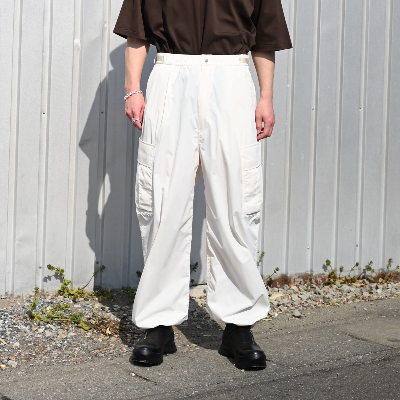 YASHIKI(ヤシキ）GANKO別注 ×Shirotsume V-neck Vest(kibata)コーディネート