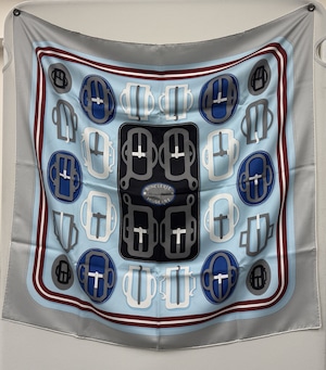 【送料無料】美品 HERMES エルメス　カレ90　モダンなバックル　Bouclerie Moderne　大判ショール　シルクスカーフ　ベルト　青系　25-3619