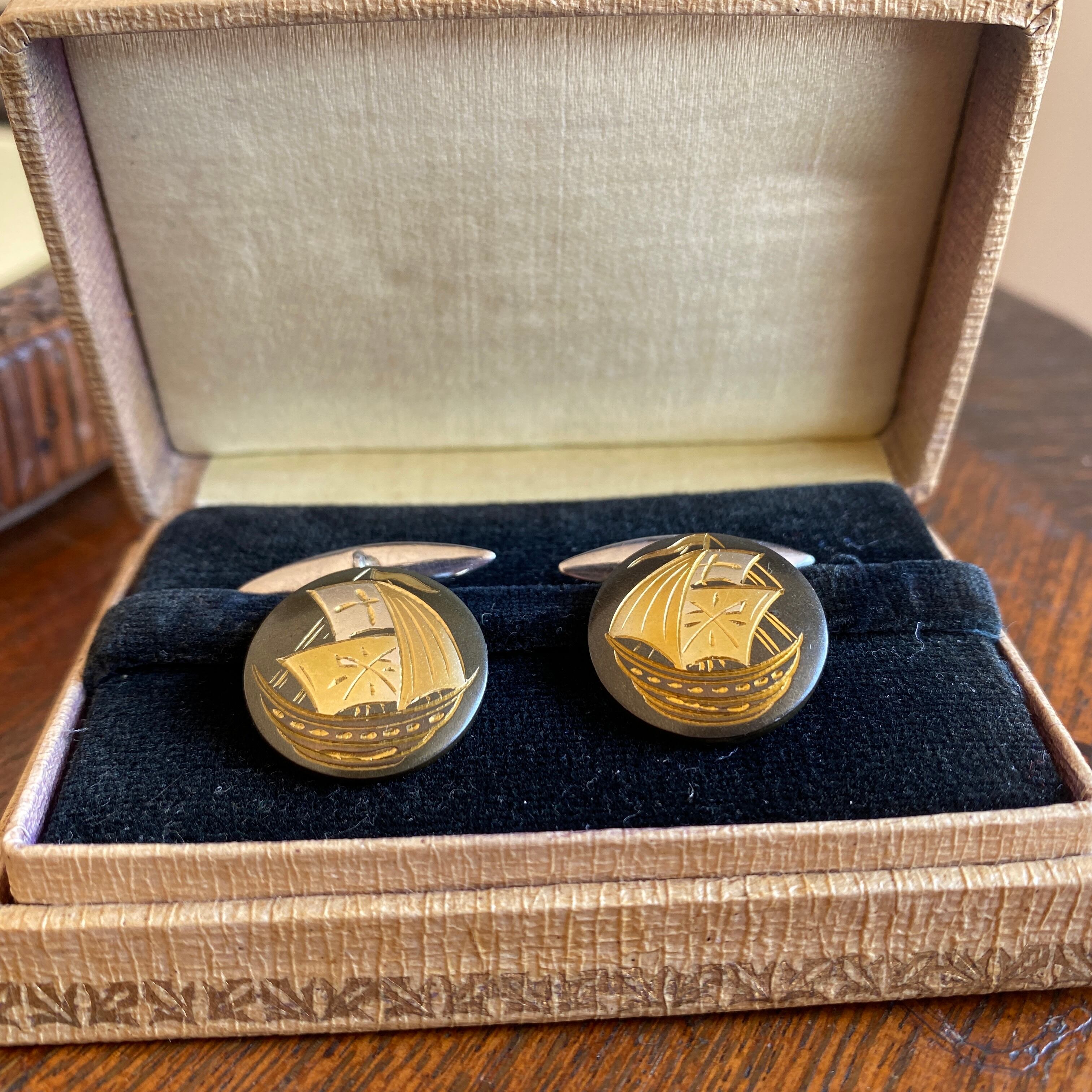 アンティーク　南蛮船のカフスボタン