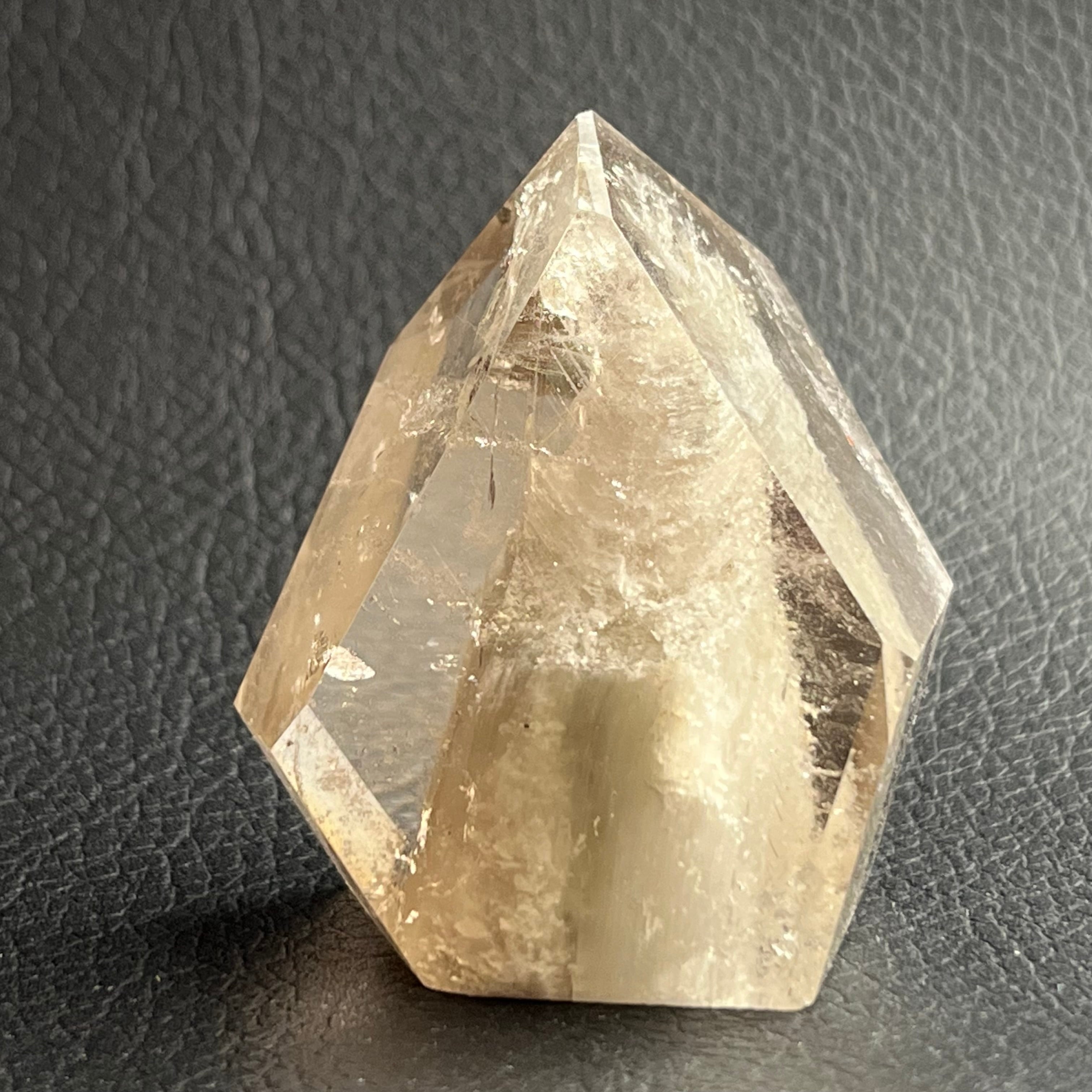 ☆層がたくさん! スモーキー ガーデンクォーツ ホワイトファントム