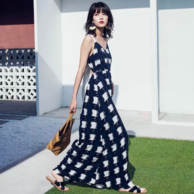 バイカラー ワンピース キャミワンピース ロング レディース バックリボン 送料無料  バックオープン ロングワンピース 送料無料 大人可愛い かわいい きれいめ 大人女子 エレガント vネック 肌見せ デコルテ 春 夏 ガーリー 10代 20代 大人 学生 お出かけ 外出 きれいめカジュアル 着回し ファッション デート コーディネート 重ね着 休日 特別な日 お祝い 記念日 メンズウケ カジュアル 普段着 春コーデ 夏コーデ おしゃれ シンプル ゆったり 細見せ 30代 リゾート 旅行 ママコーデ