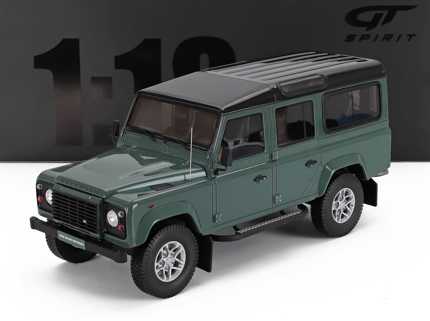 ミニカー 1/18 ランドローバー ディフェンダー 110 GT-SPIRIT 1/18
