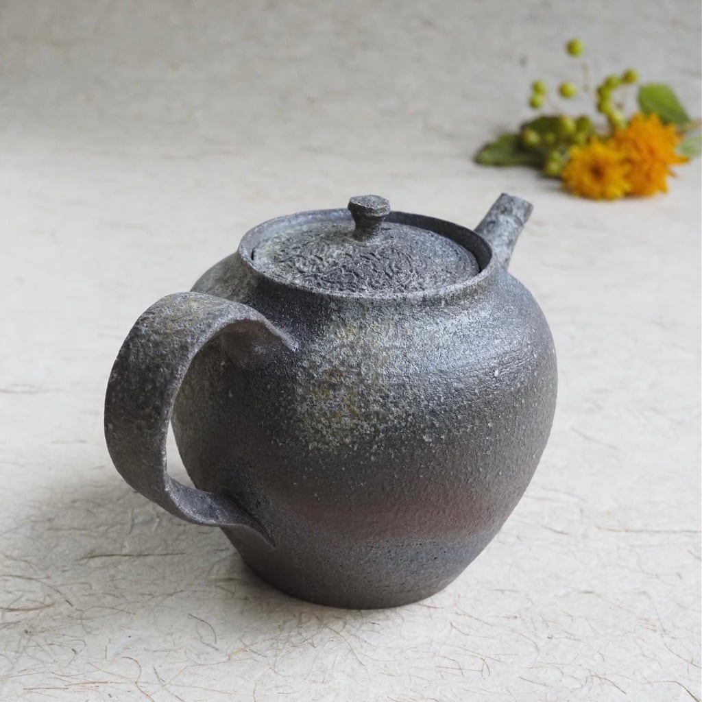 土本訓寛・久美子/焼締陰刻 後手 ポット