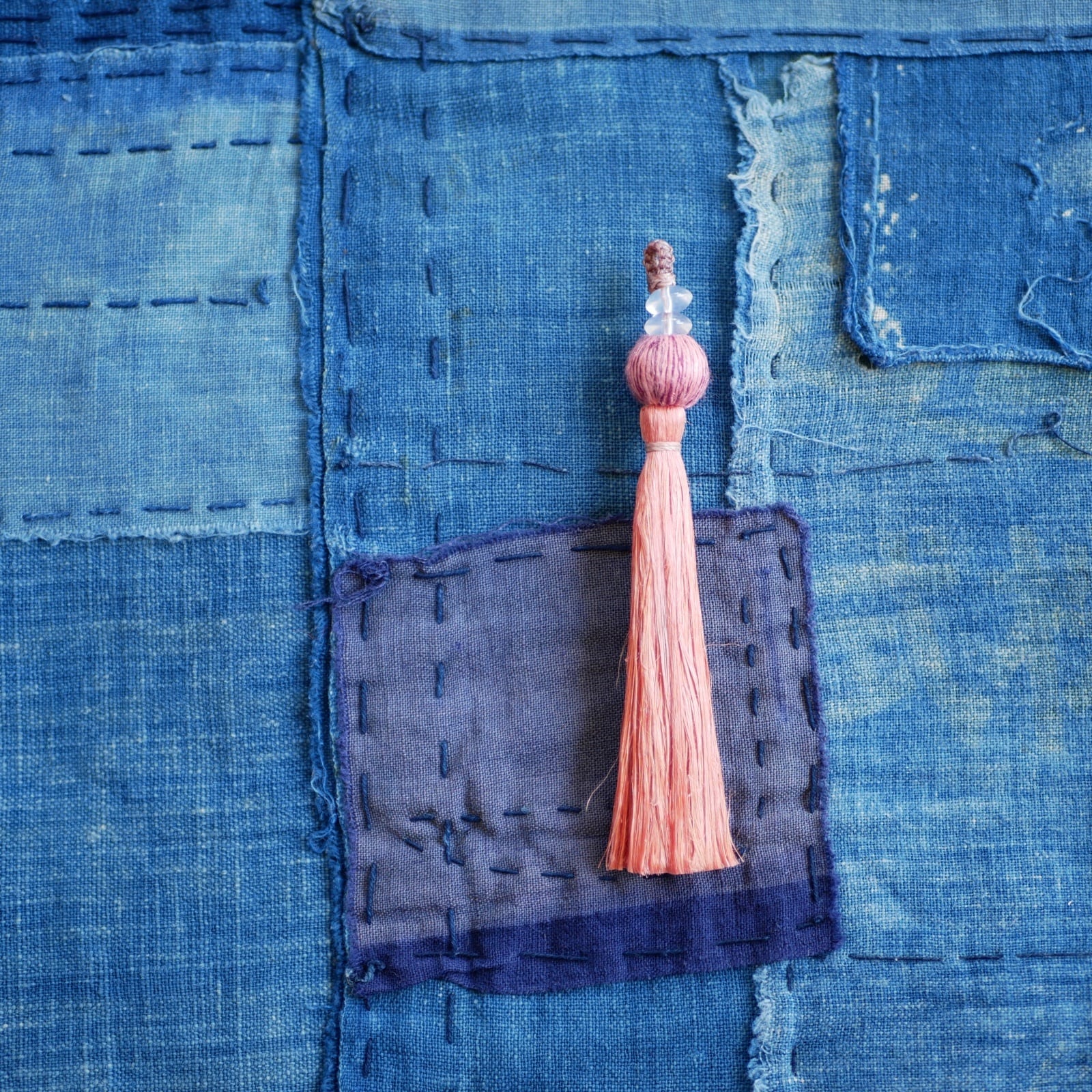 【 コラボ作品 】 茜染精麻×結城紬玉×ミルキークオーツ 2Wayキーホルダー&ペンダント