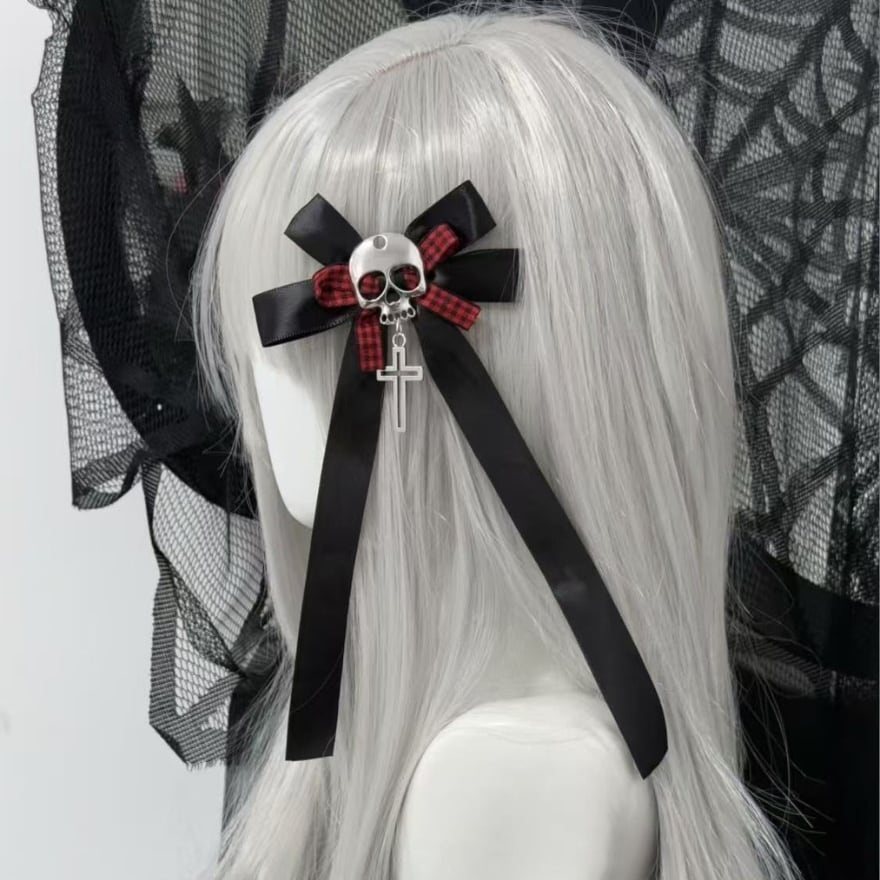 地雷系ヘアクリップ スカル×クロスリボンのゴシックアクセ | ロリータ