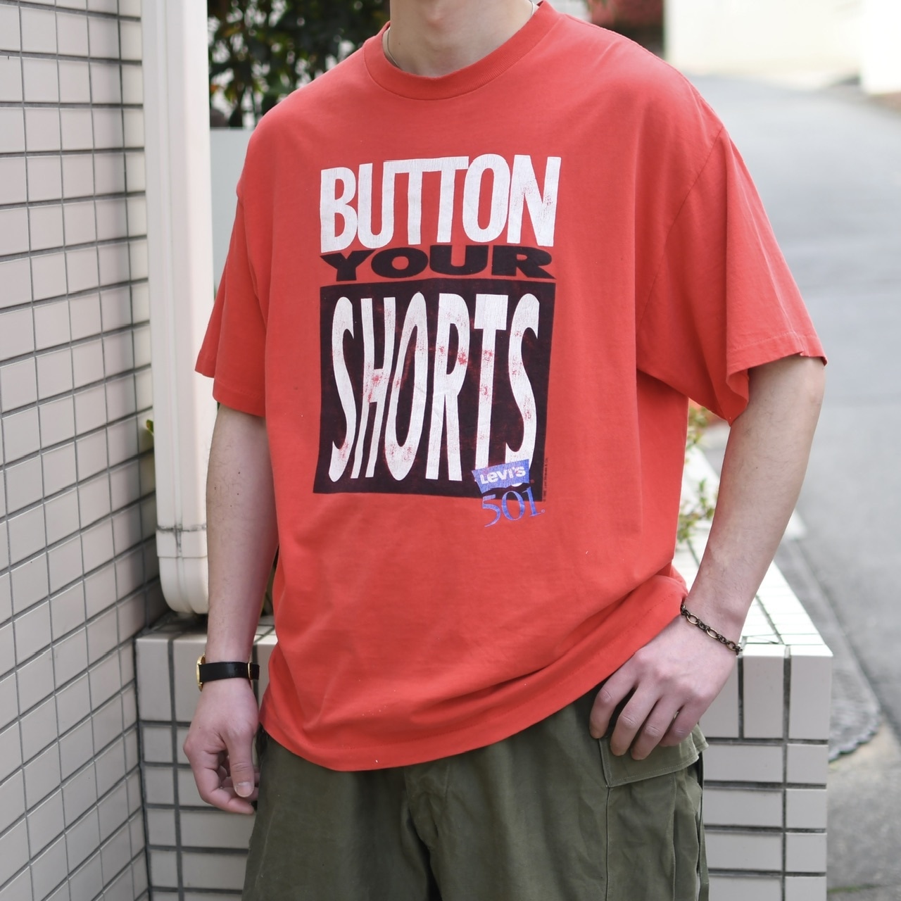 92's LEVI’S humor print tee