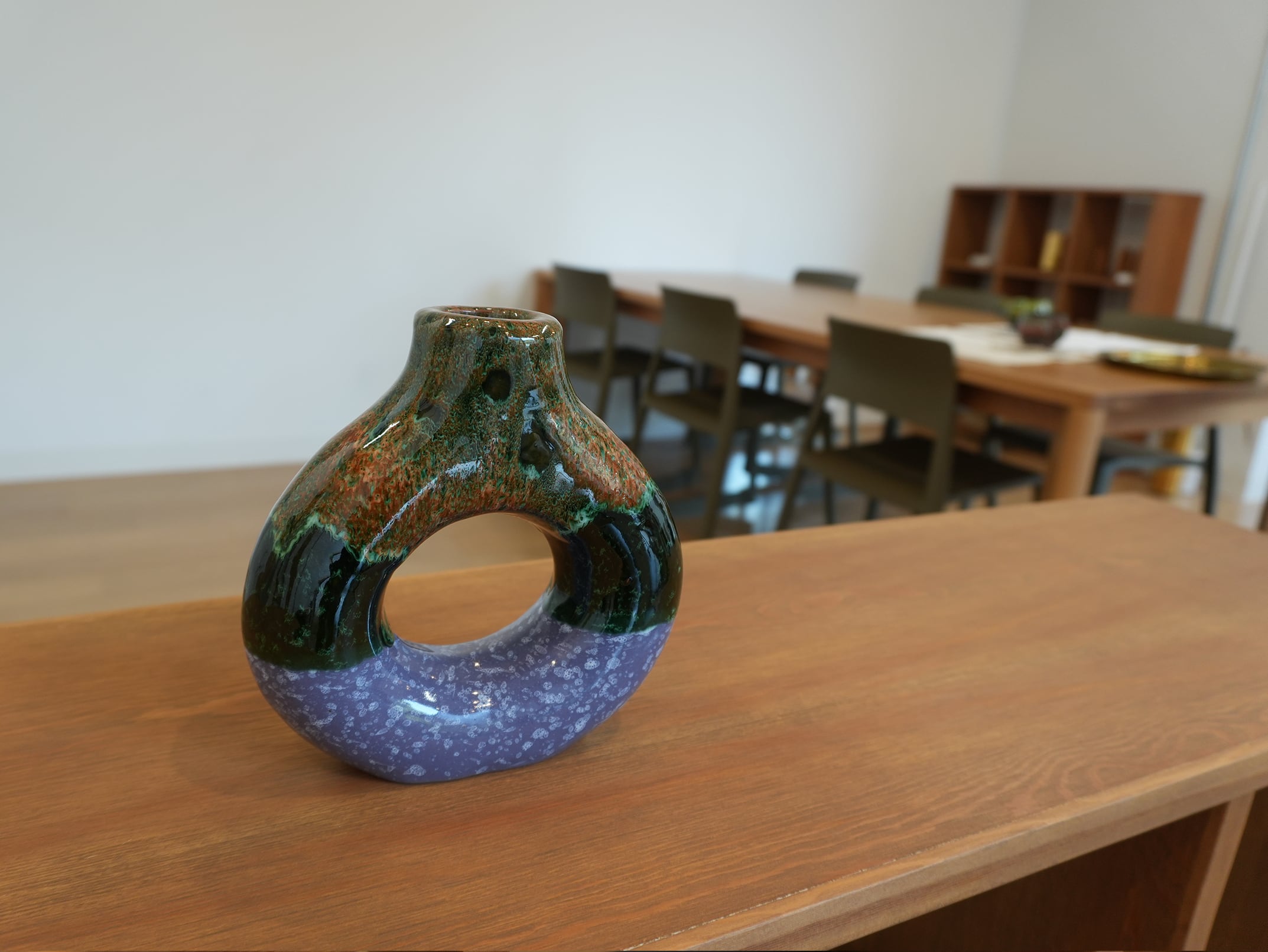 タムグルート 陶器 モロッコ 花瓶 フラワーベース ドーナツ型 一点もの