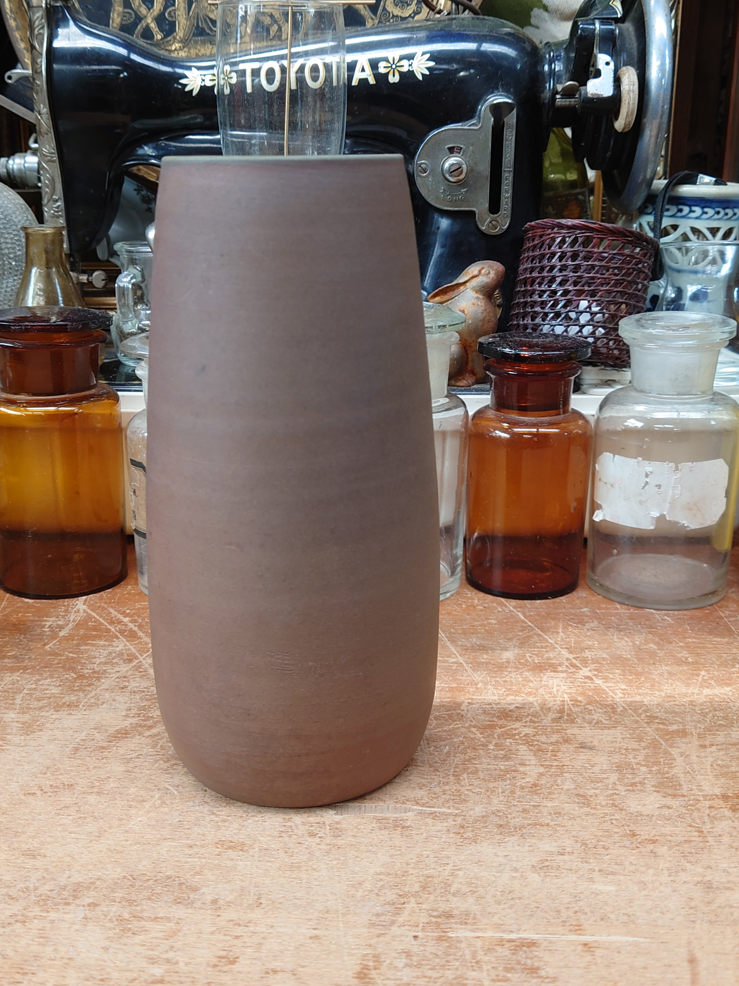 送料込み】【陶器まつり】備前の花瓶 花器 備前焼 豊安作 共箱付