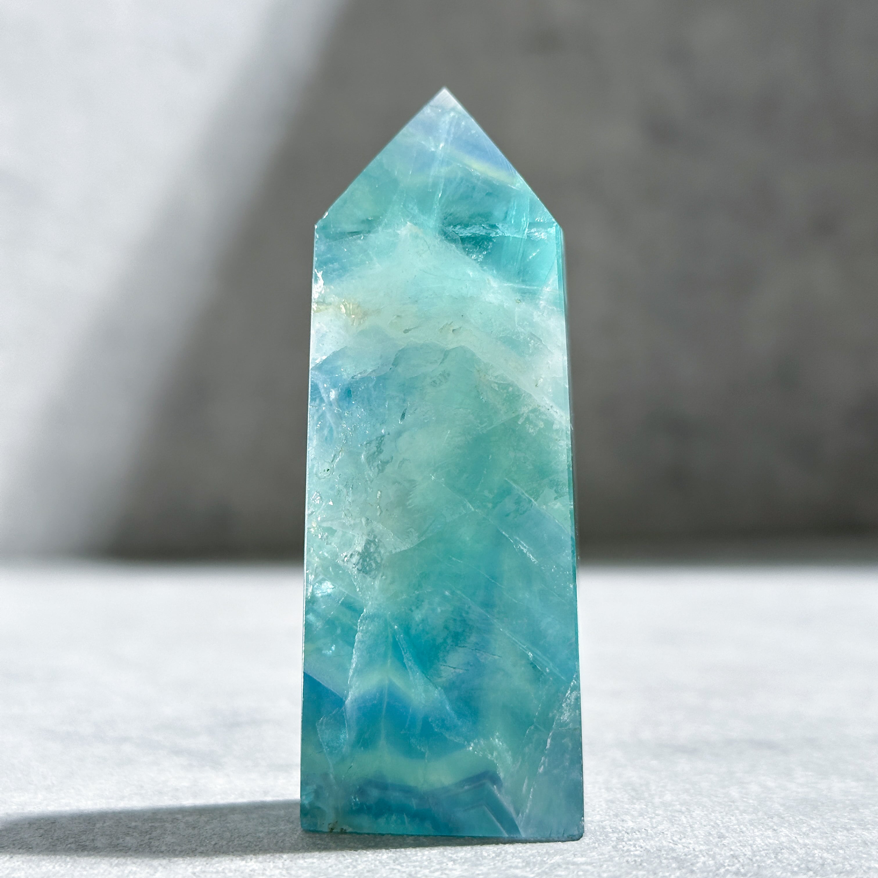 ブルーエンジェルフェザーフローライト 透明感抜群！エンジェルフェザーブルーフローライトフローライト