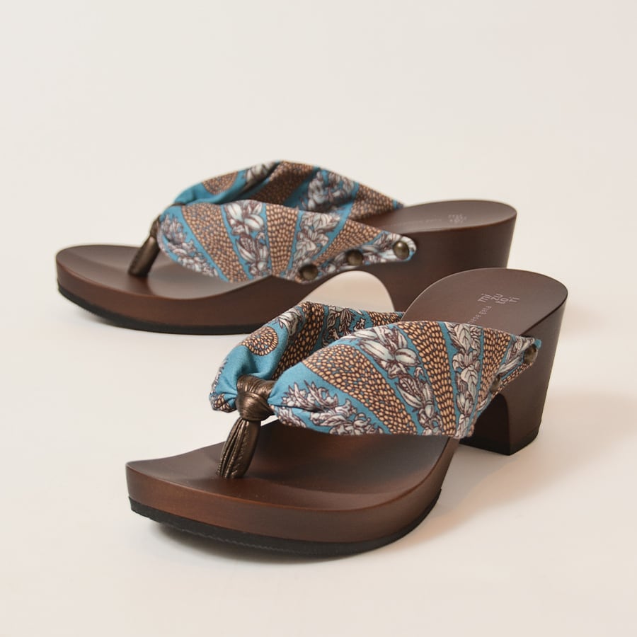 水鳥工業 hitete ダークブラウン6.5cmヒール KCW-23 ひらけゴマ