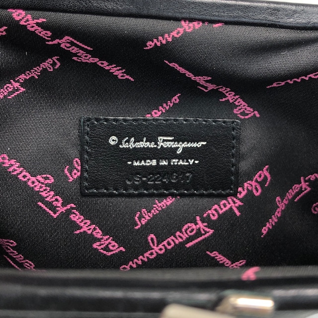 Salvatore Ferragamo サルヴァトーレ フェラガモ ショルダーバッグ ブラック ヴァラ レザー がま口 vintage ヴィンテージ オールド yntg52