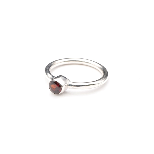 SINGLE PETIT STONE NON-ADJUSTABLE RING 032