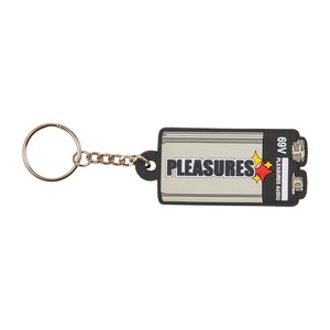 【PLEASURES/プレジャーズ】CHARGE PVC KEYCHAIN キーチェーン / GREY