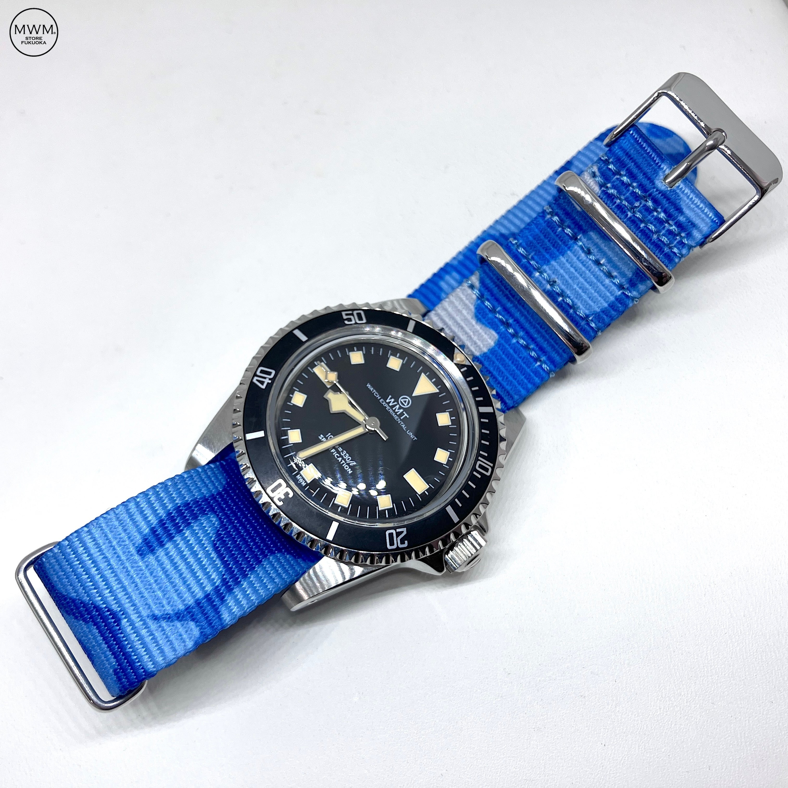 オメガ NATOストラップ ブルー＆ホワイト 19-20㍉ 新品 腕時計を着替える愉しみ】オメガ「NATOストラップ」の新作がすごい