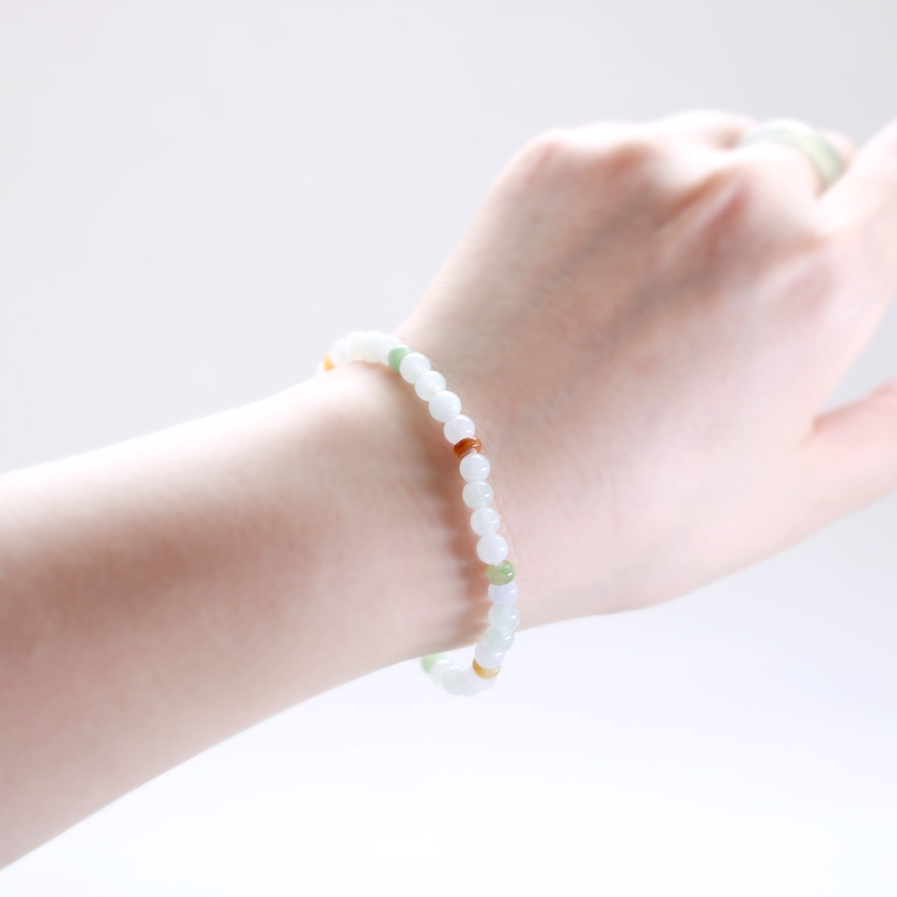 カラフルな翡翠をブレスレットで楽しみませんか？ice point malti  A貨翡翠 jd_br1097