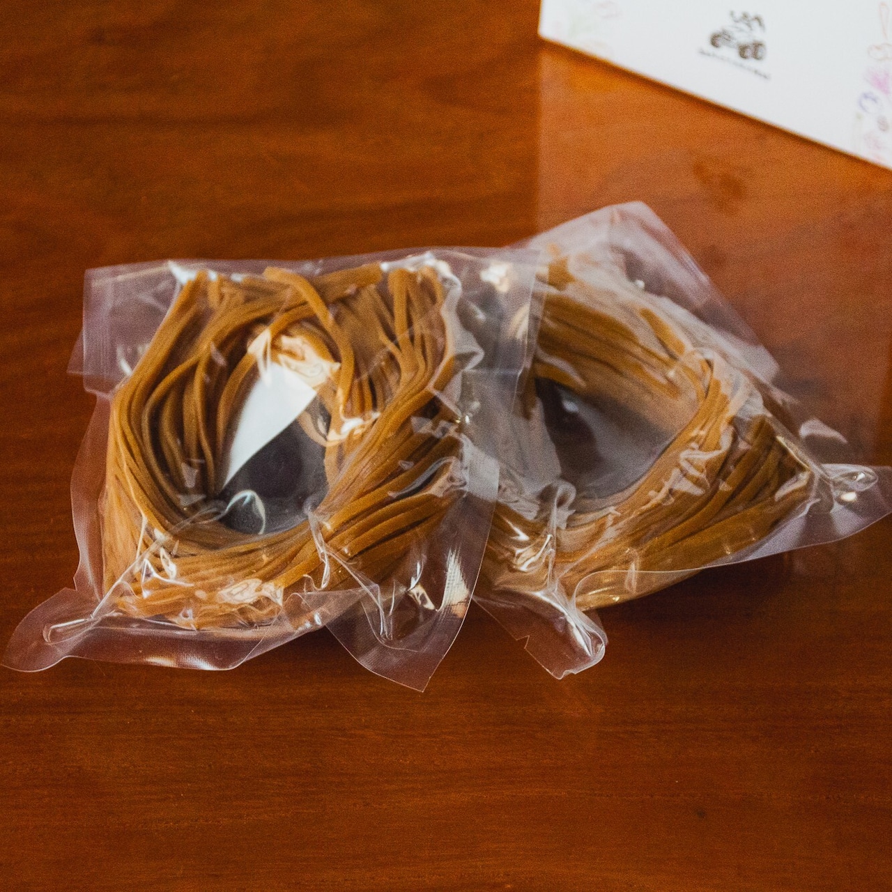 さんおとこ麺【玄米・トマト】2個セット