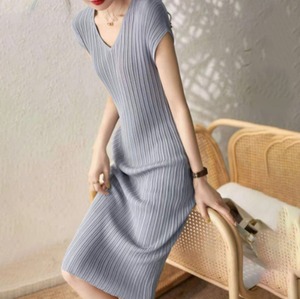 ワンピース ニットワンピース 膝丈 ひざ丈 袖あり フレンチスリーブ Vネック 襟なし スリム 伸縮性 ニット 薄手 かわいい 大人可愛い きれいめ 大人 上品 おしゃれ お洒落 大人女子 ラブリー キュート エレガント 無地 春 夏 秋 ロングシーズン 10代 20代 30代 40代 レディース 女性用 ママ 学生 デート 女子会 レストラン ランチ 普段使い モテ 美脚 M L XL 2XL 3XL 4XL 大きいサイズ