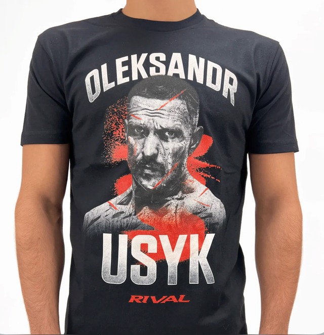 アレクサンドルウシクグラフィックTシャツ