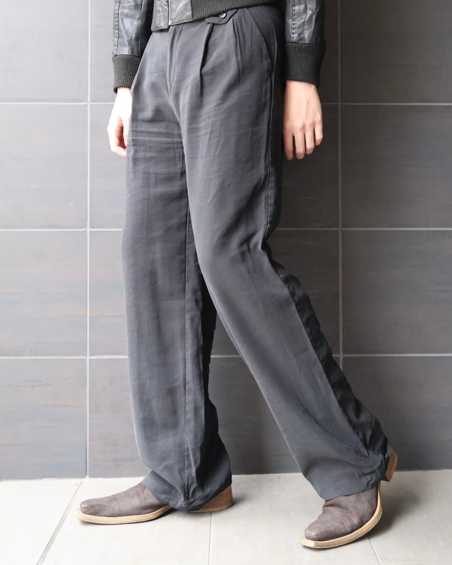fade pocket tuck pants