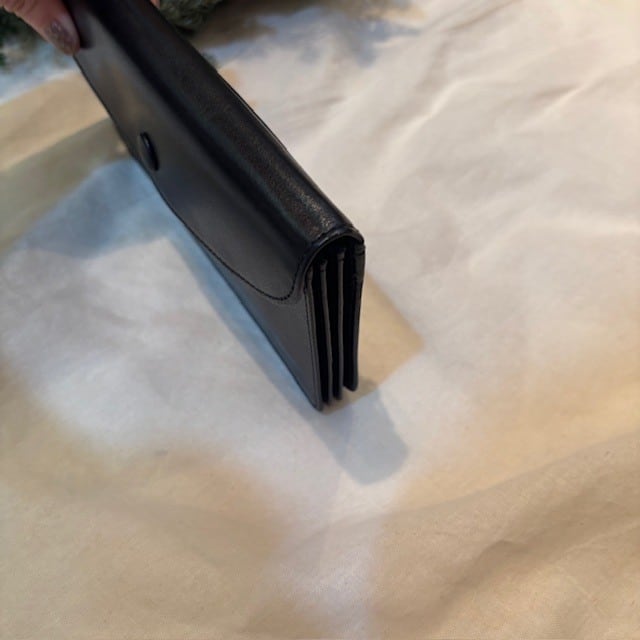 B.stuff 「フラウ」マルチコンバートメント長財布