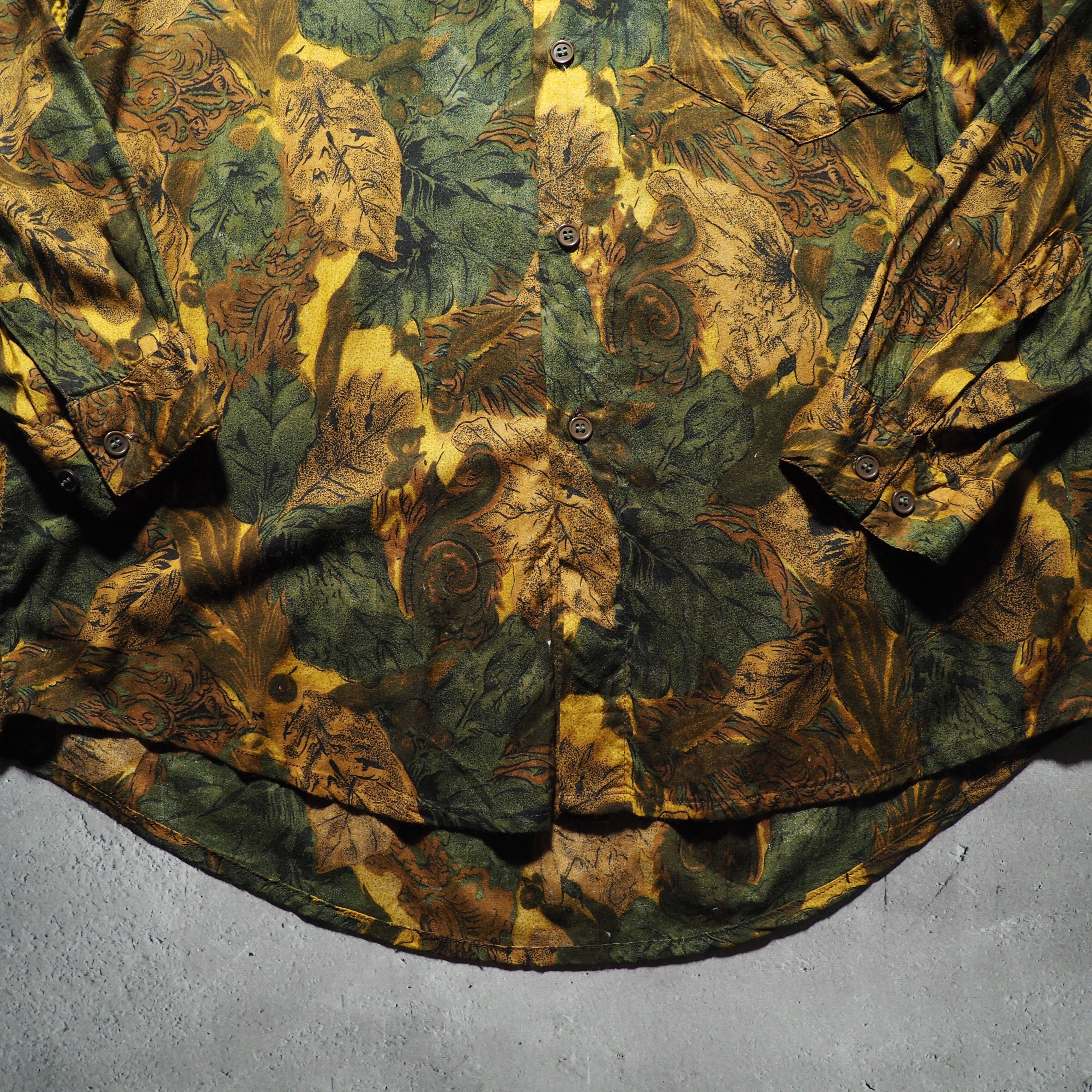 1980 - 90s Patterned all Over vintage rayon shirt