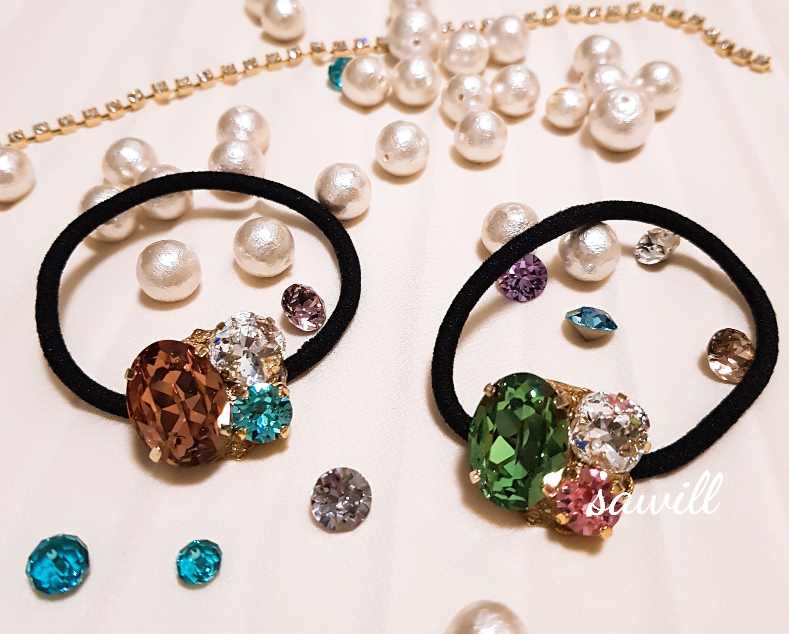 Mimiさま専用　スワロフスキークローバーヘアゴム Mimiさま専用 スワロフスキークローバーヘアゴム 送料無料】お花