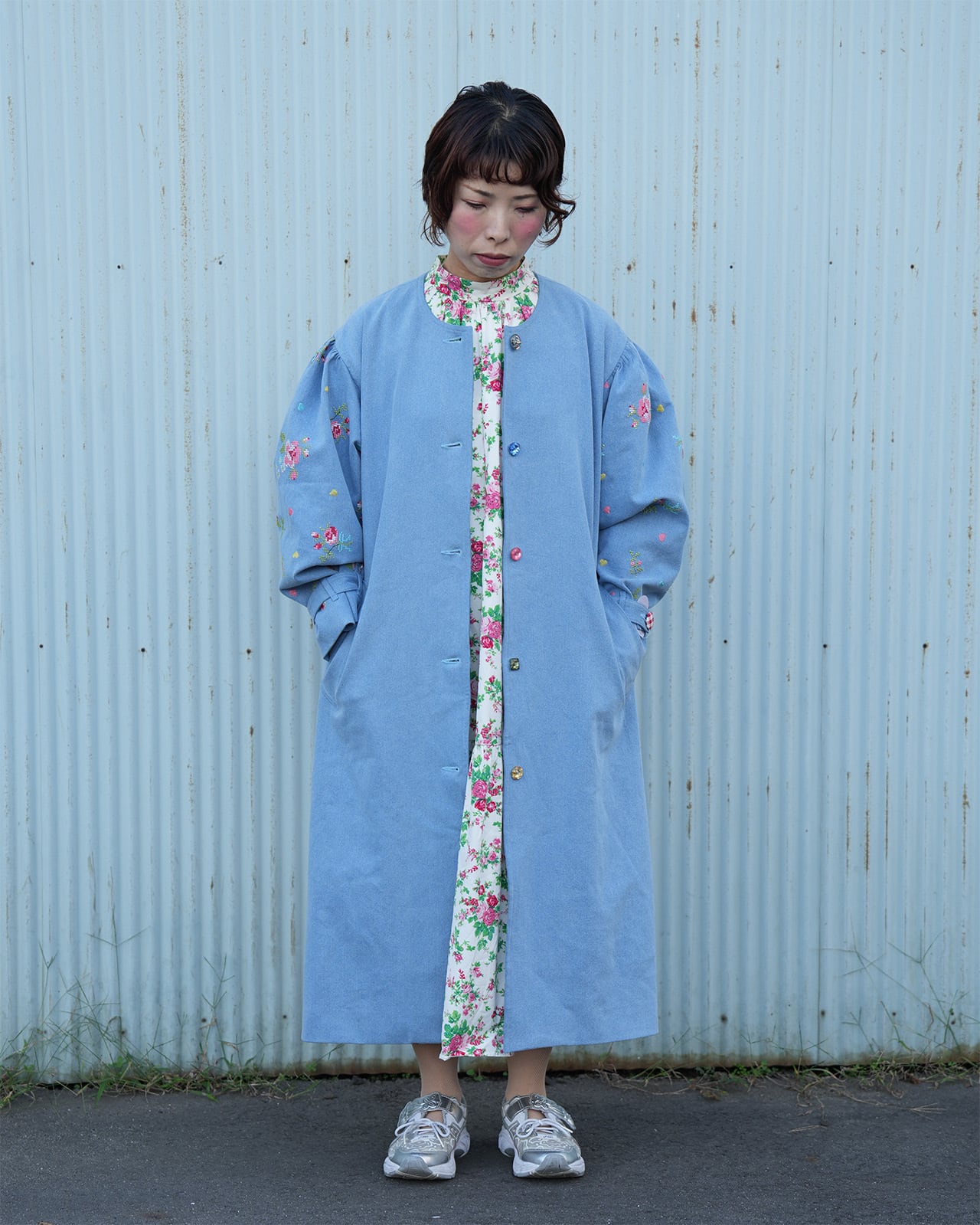 【45R】綿麻ざっくりデニム 刺繍コート 45R フォーティーファイブアール 綿麻ざっくりデニムの刺繍コート-Nuna