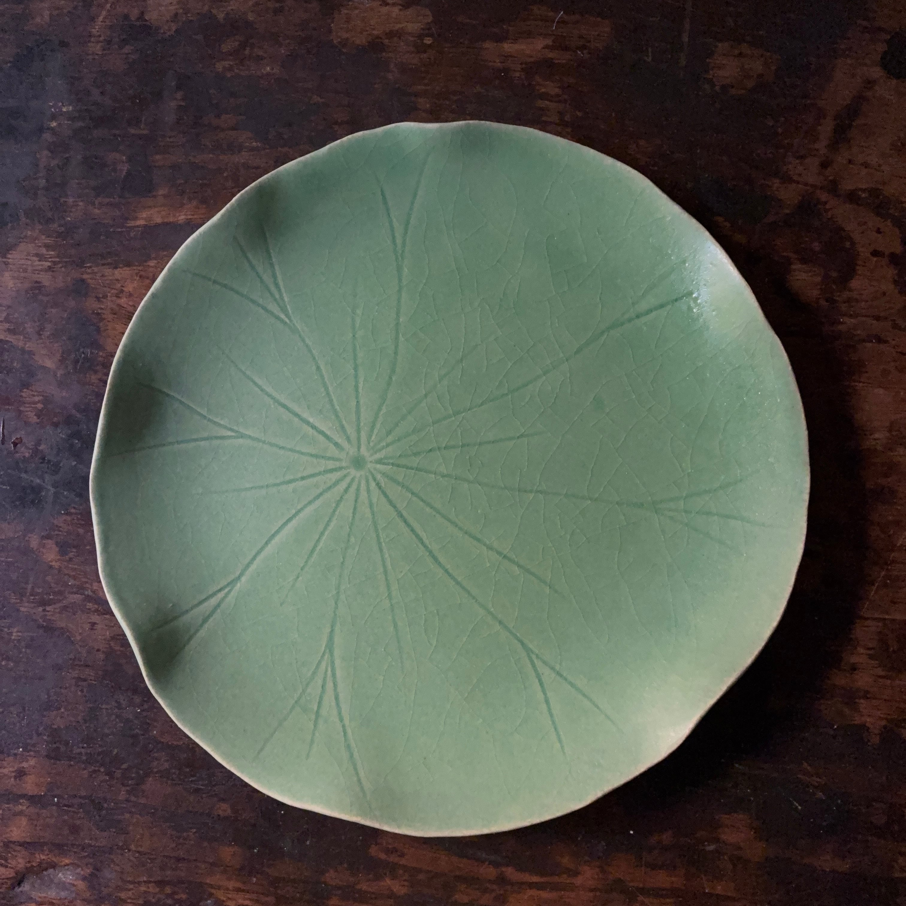 26夏】【オンライン限定】葉皿 (幅 26.5 cm) 蓮 | TSUNE;田中恒子の器