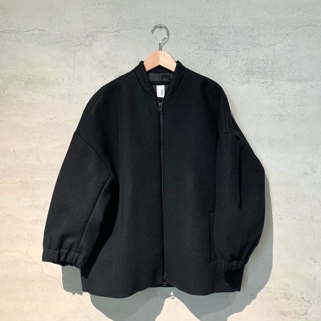 ファセッタズムノーカラーブルゾン ファセッタズムノーカラーブルゾン